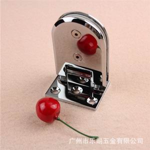 玻璃門(mén)用浴室?jiàn)A
